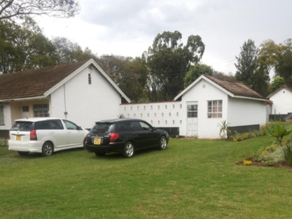 Brians House Hotel Nakuru Exterior photo